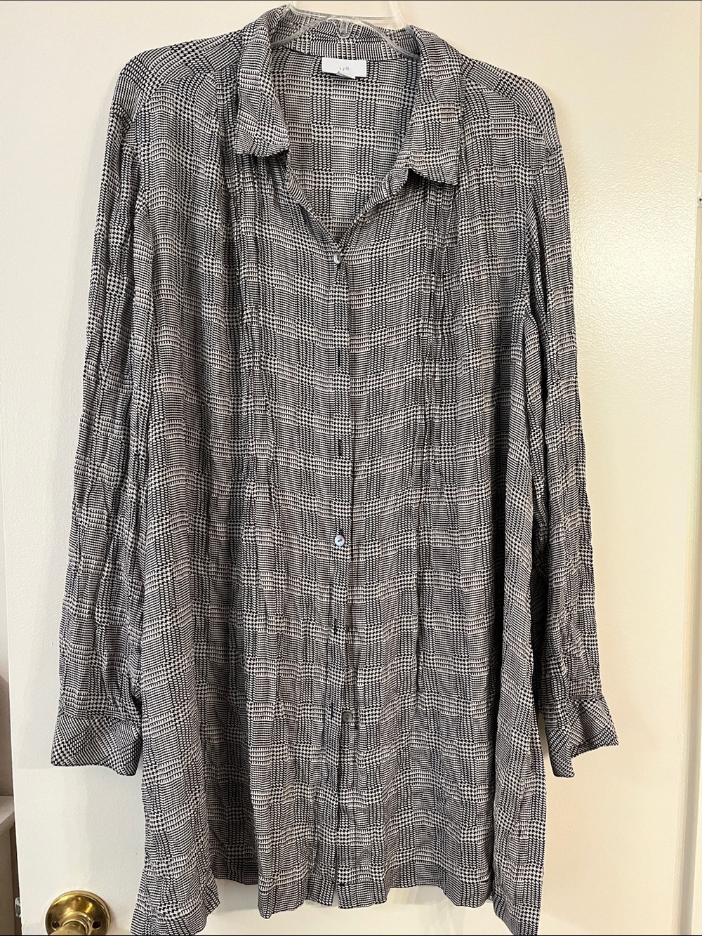 J. Jill Black & White Plaid Tunic Button-Down Shirt
